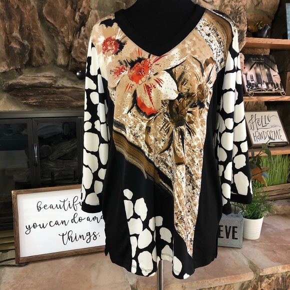 JM Collection Tunic - Picture 1 of 3